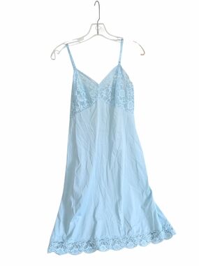 Vanity Fair Vintage Lace Trim Full Slip Dress Powder Blue Size 34